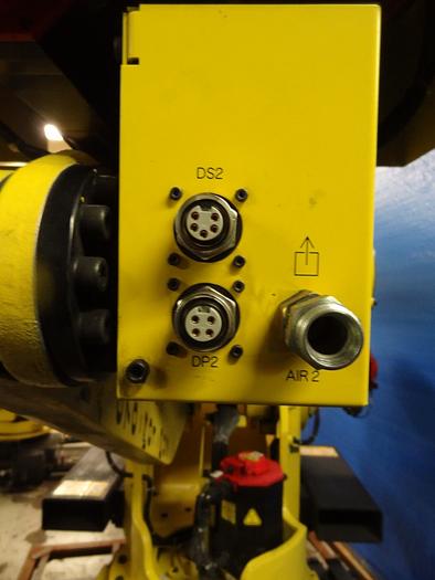Used FANUC M900iA/260L 6 AXIS CNC ROBOT WITH R30iA CONTROLLER