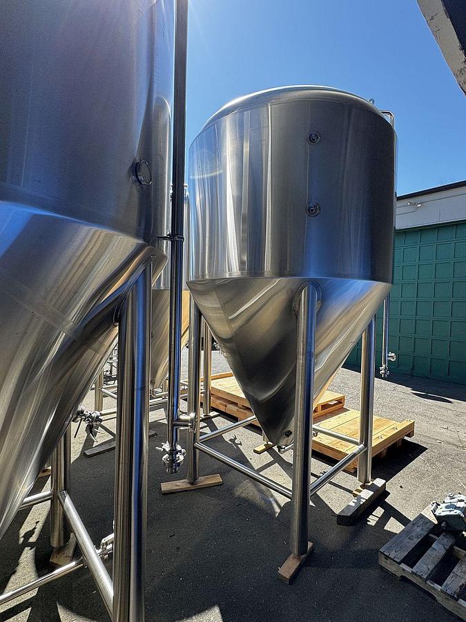 Used (4) Available - Unused GW Kent 40 bbl conical fermenter - price per tank