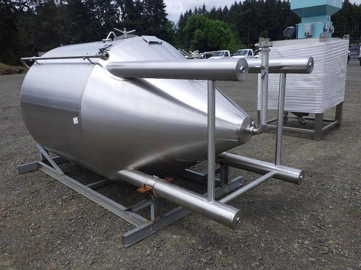 Used (2) Available - Previously Sold 20bbl / 25hl Jacketed Conical Fermenters