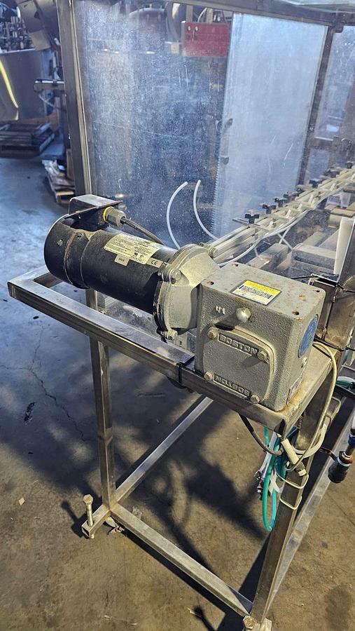 Used Equipment Express Bottle Inverter-Rinser 8 Head