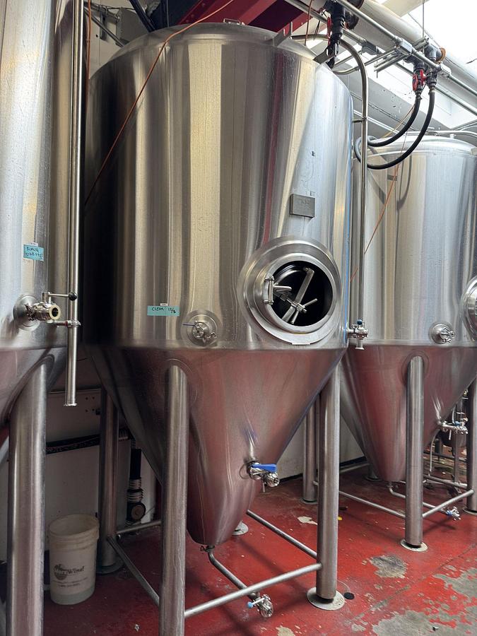 Used Used BSV Blackstone 30 bbl / 930 gallon Jacketed Fermenter