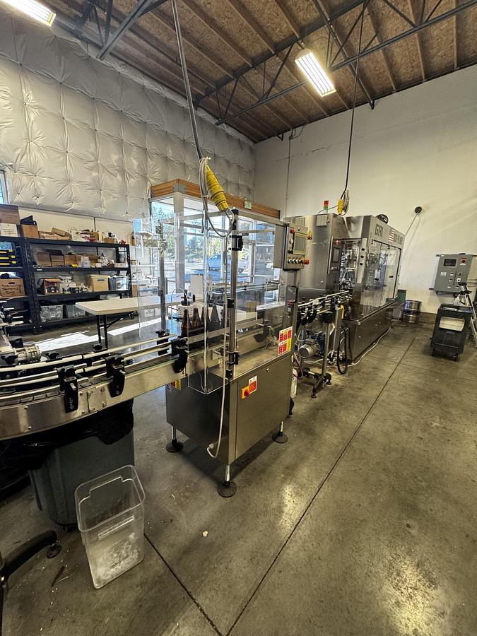 Used Used GAI 3031 FM Bier Monoblock Rinser/Filler/Capper with Labeler and Conveyor