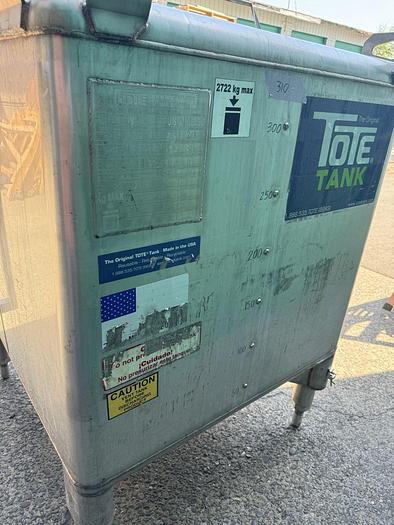 Used Tote Systems 1325L / 350Gal square storage tank