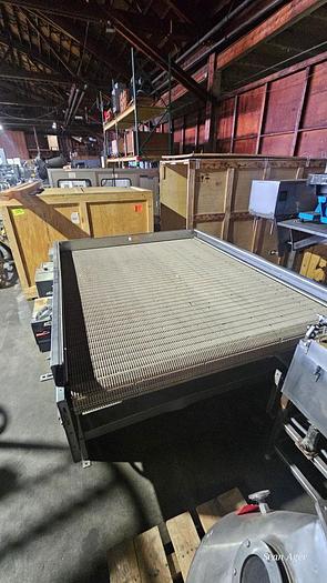 Used Great Western Bi-Di table 6' x 8'