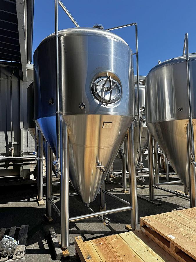 Used (4) Available - Unused GW Kent 40 bbl conical fermenter - price per tank