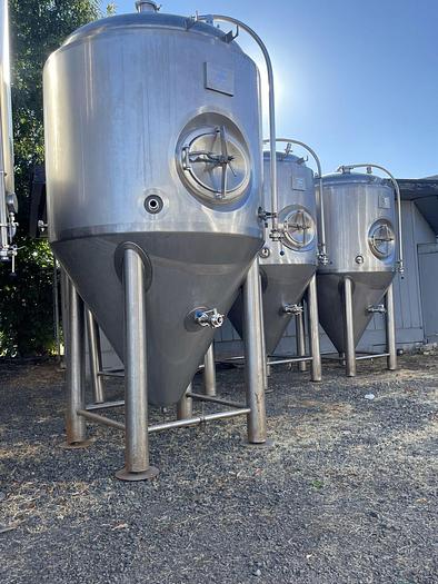 Used (4) Available - Used BSV (Blackstone) 15 bbl unitank fermenters