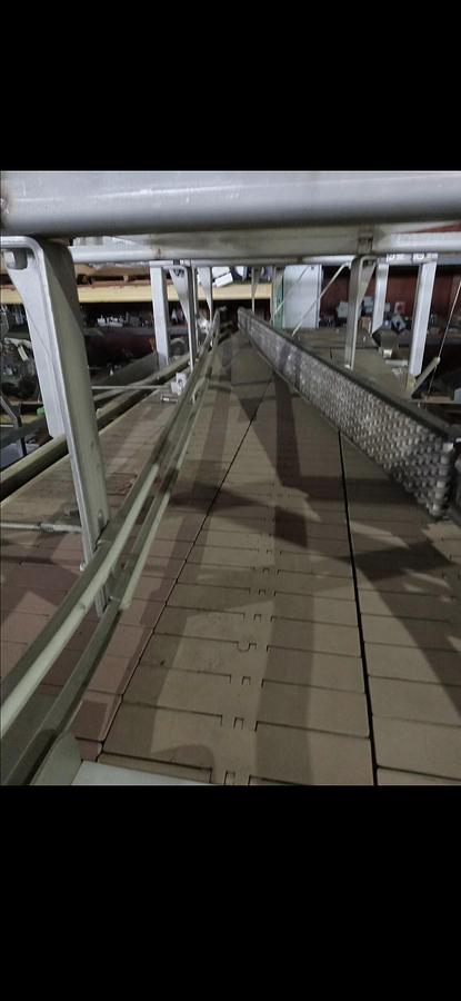 Used Arrow Multi-Lane Dump Table