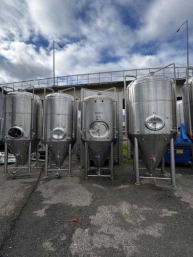 Used Used ABT 20 bbl/ 620Gal Jacketed Unitank Fermenter - New 2022