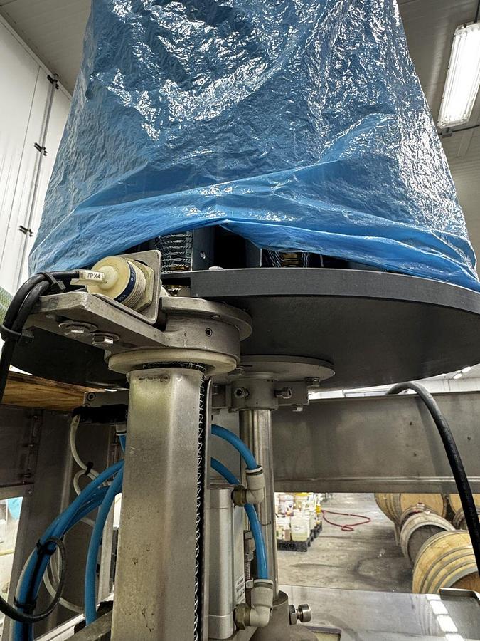 Used Used GAI 1301 Monoblock filling line for non carbonated beverage products