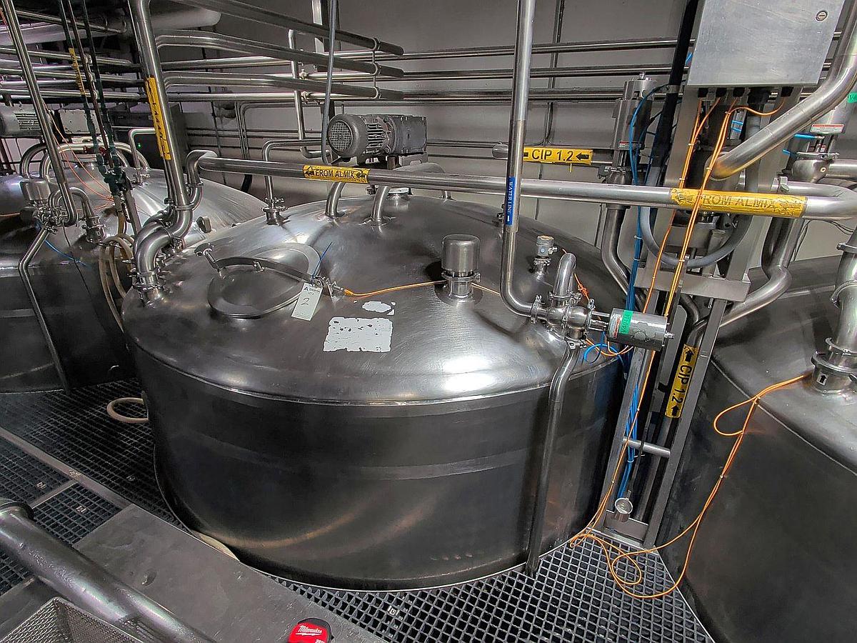 Used (6) Available - 2008 Feldmeier 5000 Gallon Insulated Dome Top Mix Tank