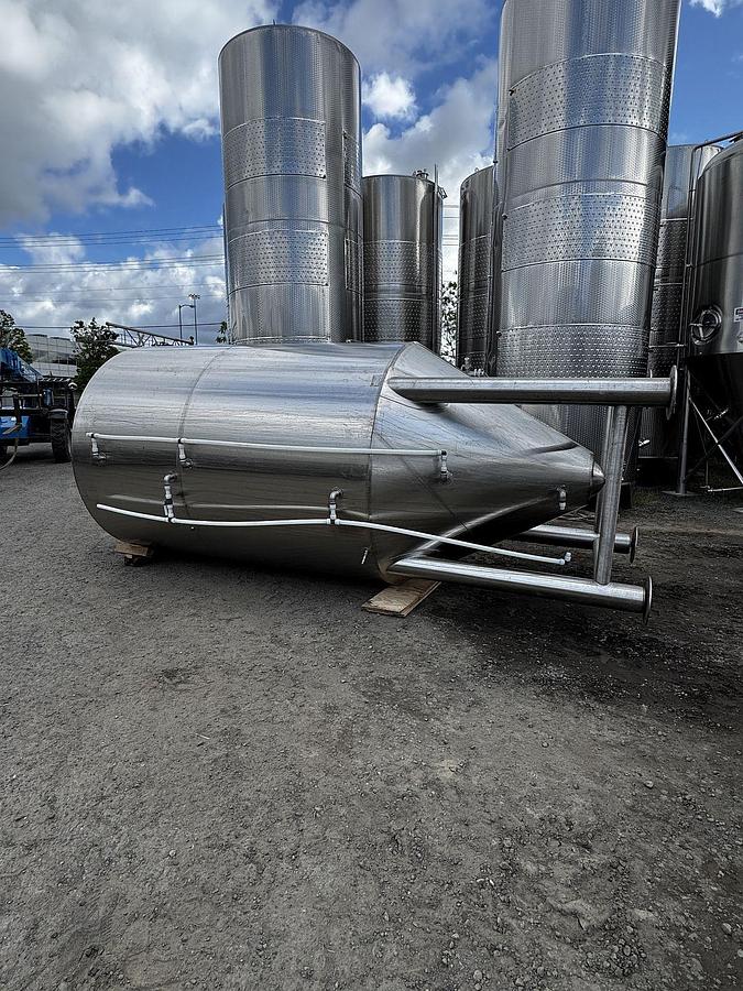 Used (1) Available - Used Marks Fabrication 60 bbl / 1860 Gal Jacketed Brite Tanks