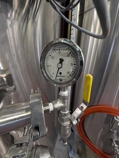 Used (1) Avaiable - Used Cratwerk 80 bbl / 2480Gal jacketed brite tank