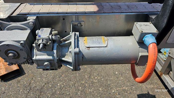 Used MRM/Elgin  GR-12  -  5 Valve Pressure/Over-flow filler