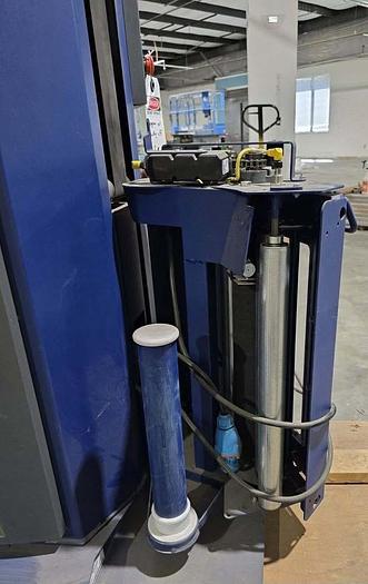 Used Used Lantech Q300 Pallet Wrapper