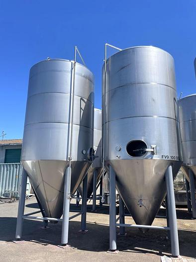 Used Santa Rosa 125 BBL Fermenter.