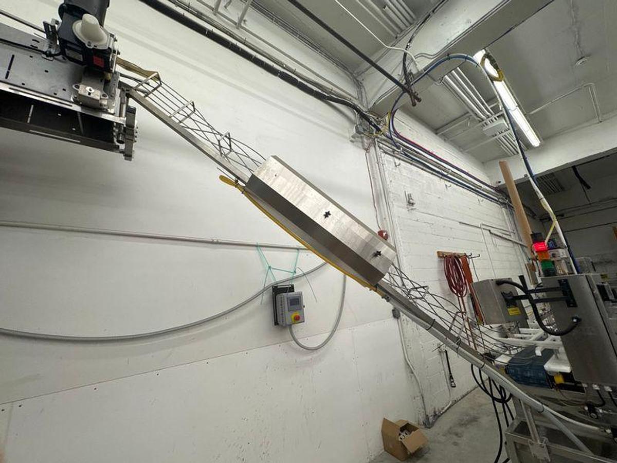 Used 2019 SKA Fabricting Can-I-Bus Depalletizer