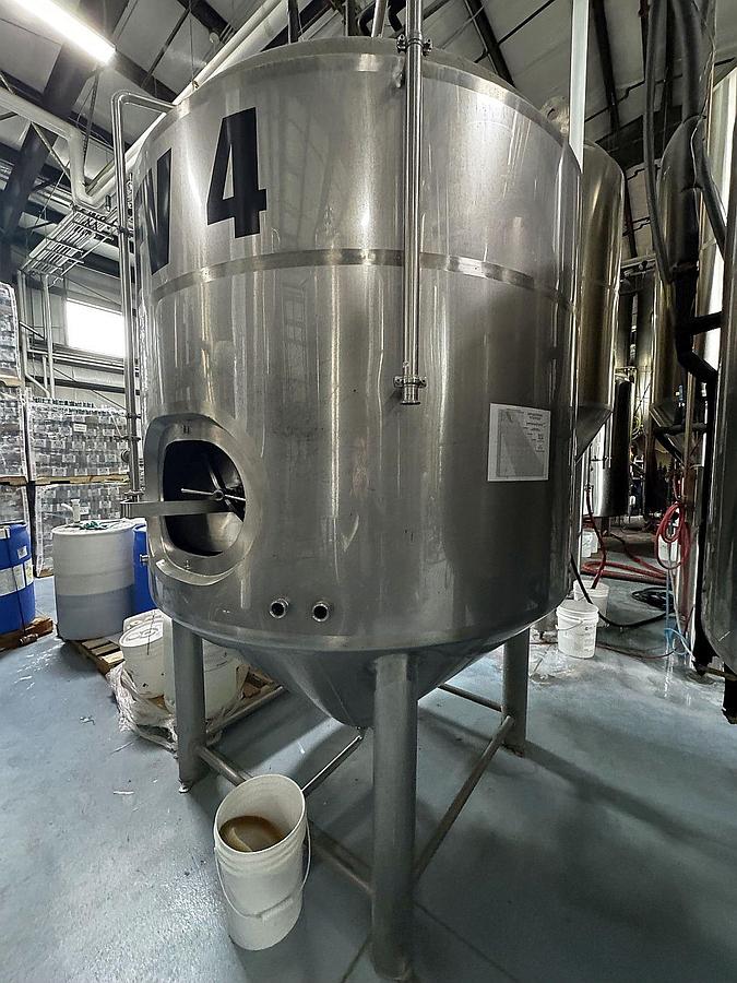 Used (2) Available - Used JV Northwest 30 bbl / 930 gal fermenters