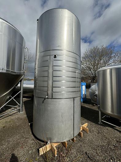 Used USed 2520 Gallon Jacketed fermenter/ storage tank