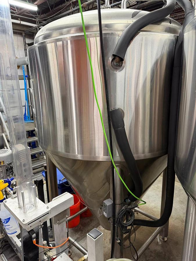 Used (3) Available - Used GW Kent 15bbl / 465Gal jacketed fermenters / storage tanks