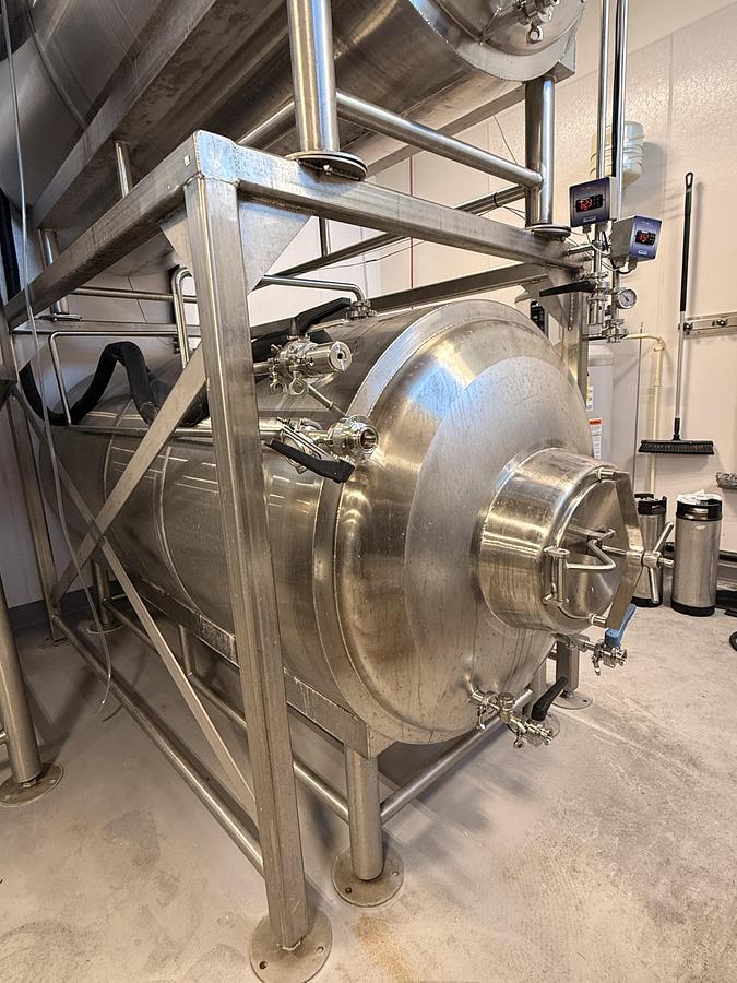 Used (2) Practical Fusion 20 bbl / 620 Gal Horizontal Lagering Tanks