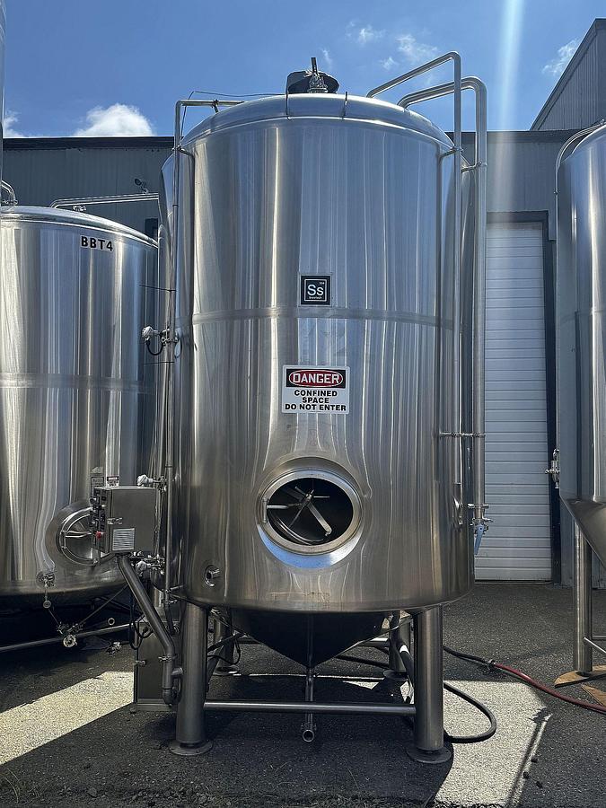 Used Used SS Brewtech 60 bbl / 1860 Gal jacketed Brite/ Mix tank
