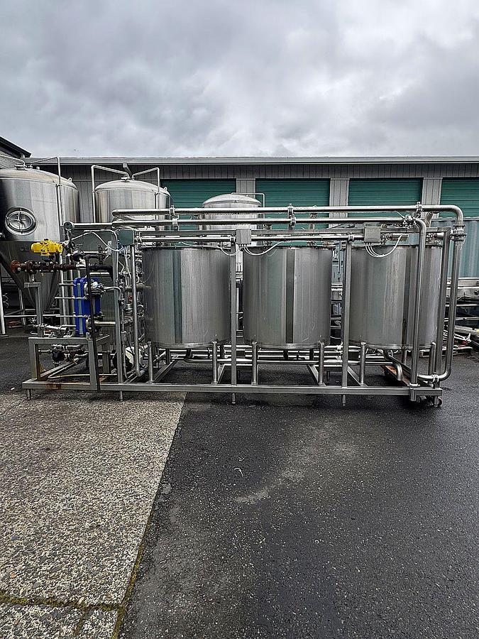 Used Used CSI Central States Industrial skid mount CIP system