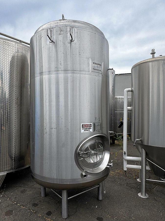 Used (1) Used WWS 20 bbl / 620Gal Jacketed Brite Tank