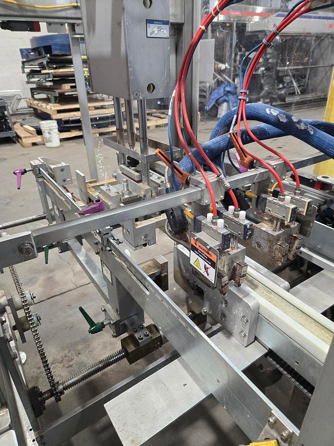 Used Used Promach Wexxar Ipak TF100 Tray Former