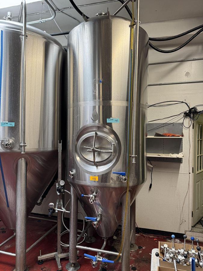 Used (3) Available - Used Deutsche Beverage 15 bbl / 465Gal Jacketed Conical Fermenters