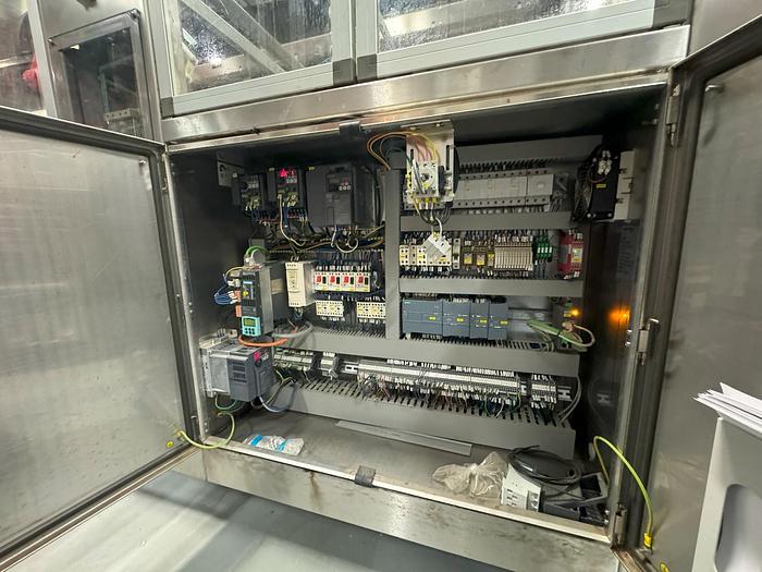 Used GAI 8032A Bier Monobloc rinser/filler/crowner/ropp capper With Support Equipment