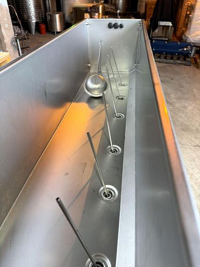 Used Used Mori 6 spout gravity filler