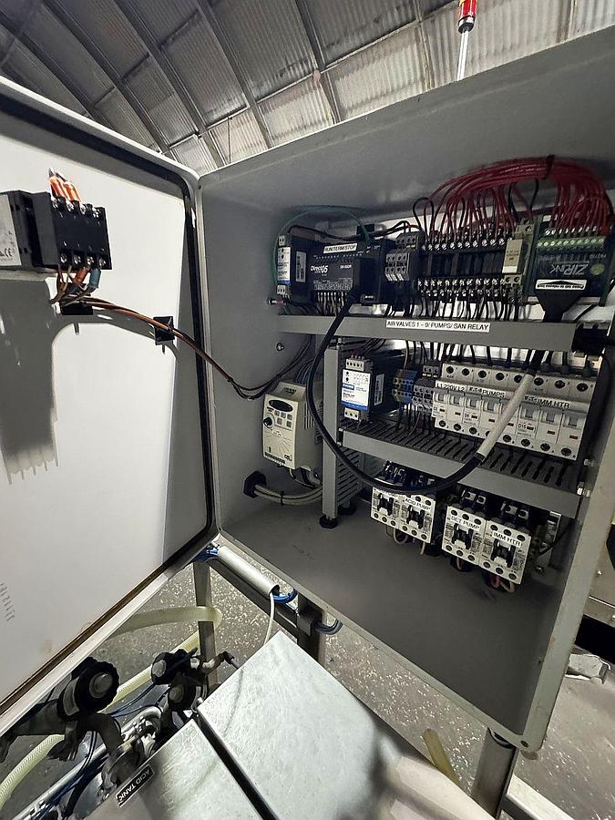 Used Used Premier Stainless 3 head keg washer