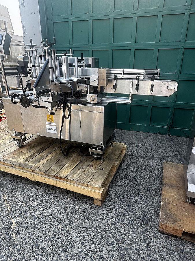 Used Used Pack Leader PRO 516 pressure sensitive labeler
