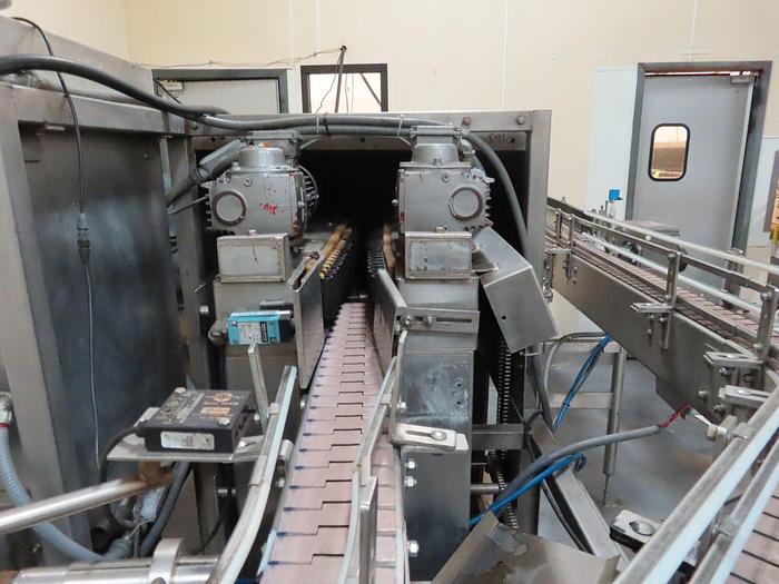 Used BEVCO low level gripper rinser with fallen bottle detector