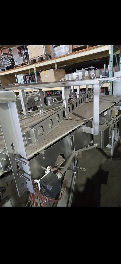 Used Arrow Multi-Lane Dump Table