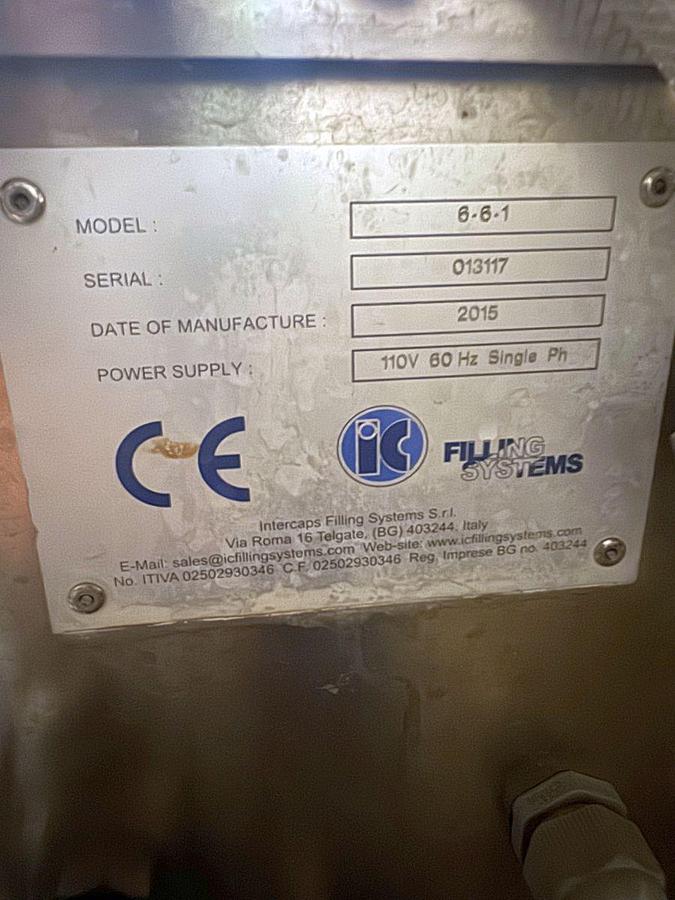 Used Used IC Filling Systems Semi Auto counterpressure bottle filler/ crowner