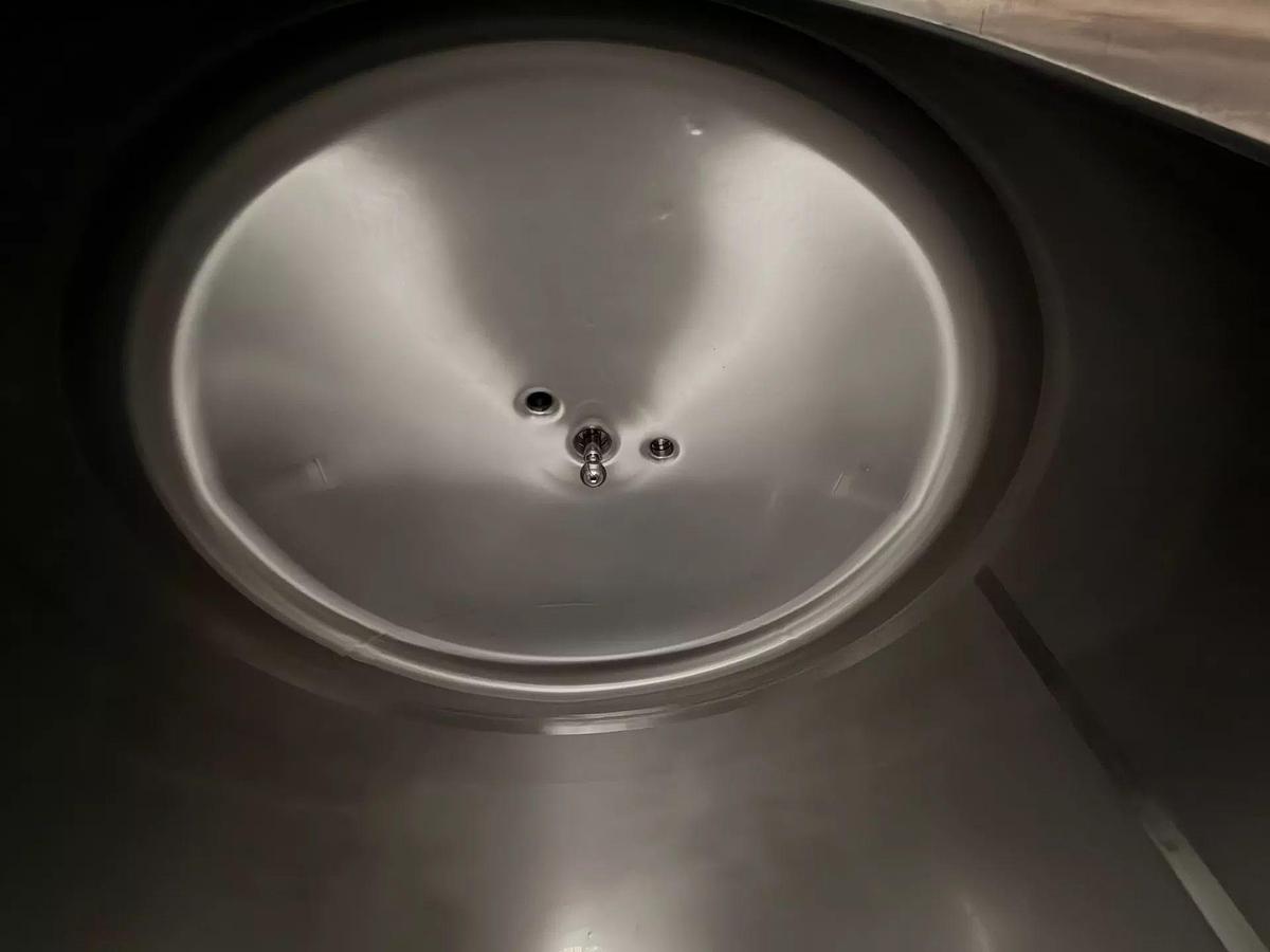 Used (3) Available - Used GW Kent 15bbl / 465Gal jacketed fermenters / storage tanks