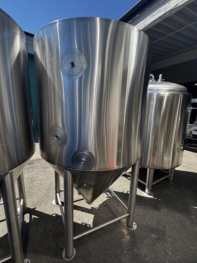 Used (5) available - Used 10 bbl Practical Fusion conical unitank fermenters - Built in Portland, Oregon