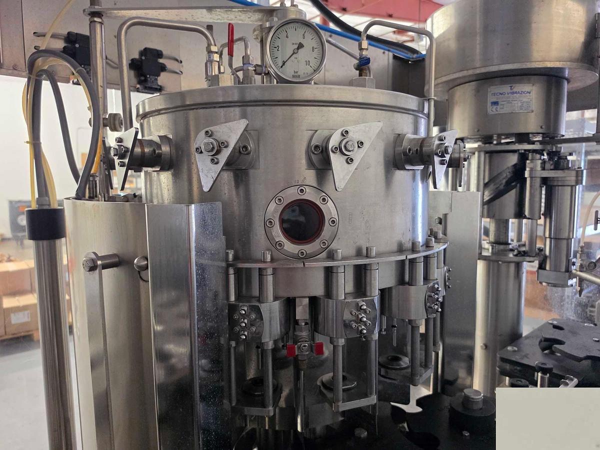 Used Used GAI 3003A Bier 12 valve counter pressure filling line