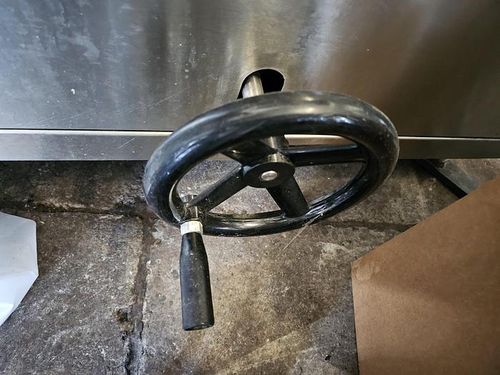 Used Used Borelli Alexa single head ROPP Capper