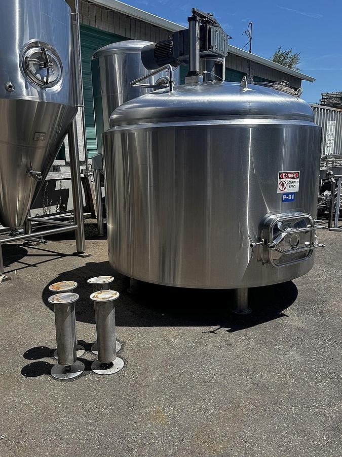 Used Used BSV Blackstone 30 bbl / 930 Gal jacketed Mashtun / mix tank