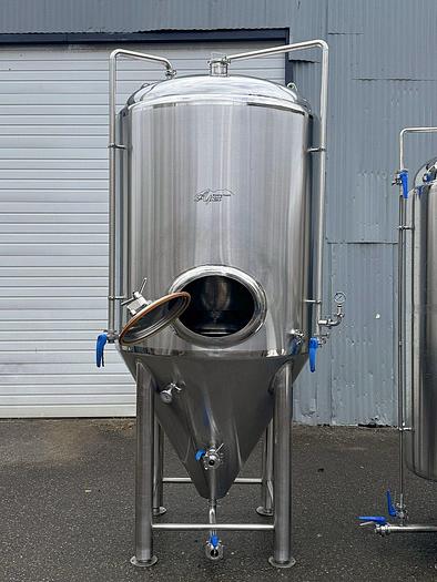 Used Used 15 bbl Apex Brewing Unitank Fermenter