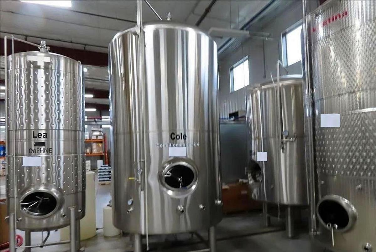 Used Used PSS 60 bbl / 1860 Gal Jacketed Brite / storage tank