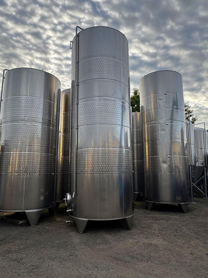 New Stock Letina 24800L / 6550 Gallon jacketed fermenter/bulk storage blending tank