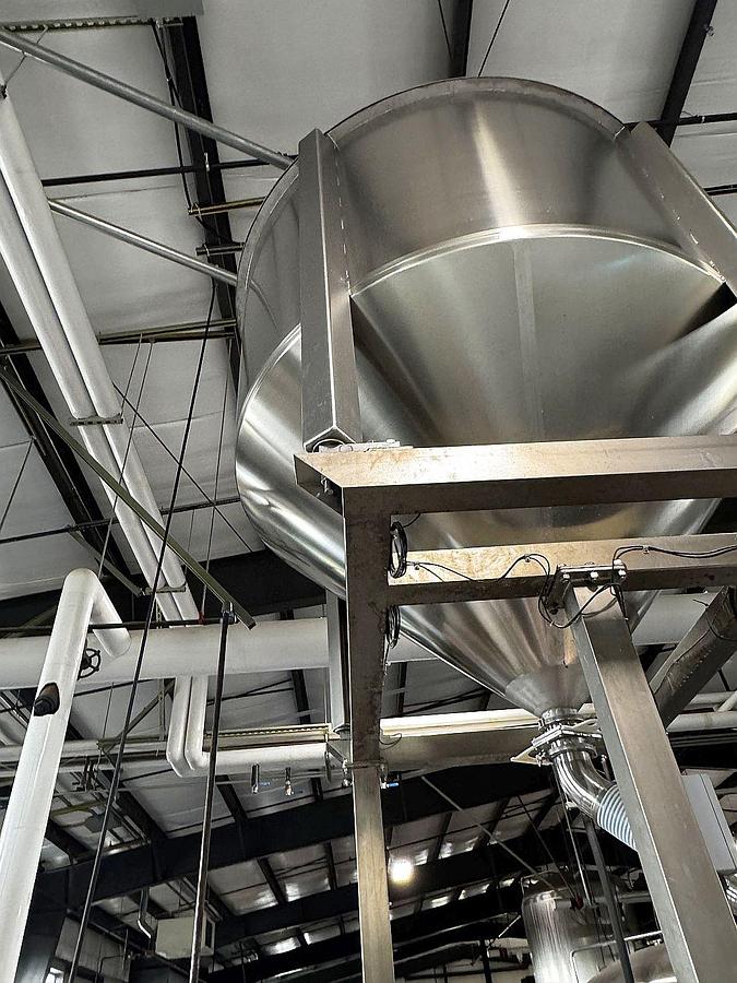 Used Prospero 30 bbl 4 vessel brewhouse with HLT, CLT. and grist case