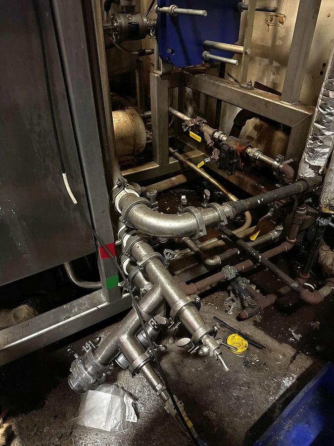 Used Used CSI Central States Industrial skid mount CIP system