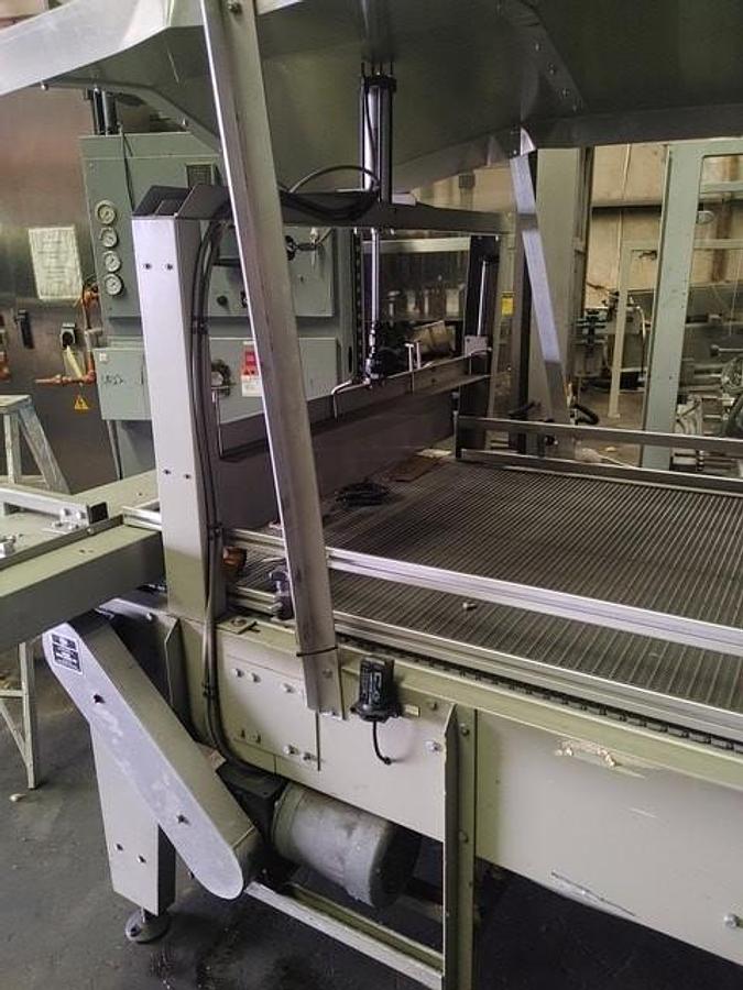 Used Custom Metal Designs De Bagging Machine