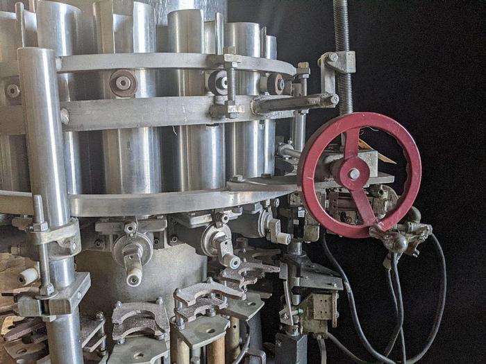 Used Pfaudler 14 Station Piston Filler