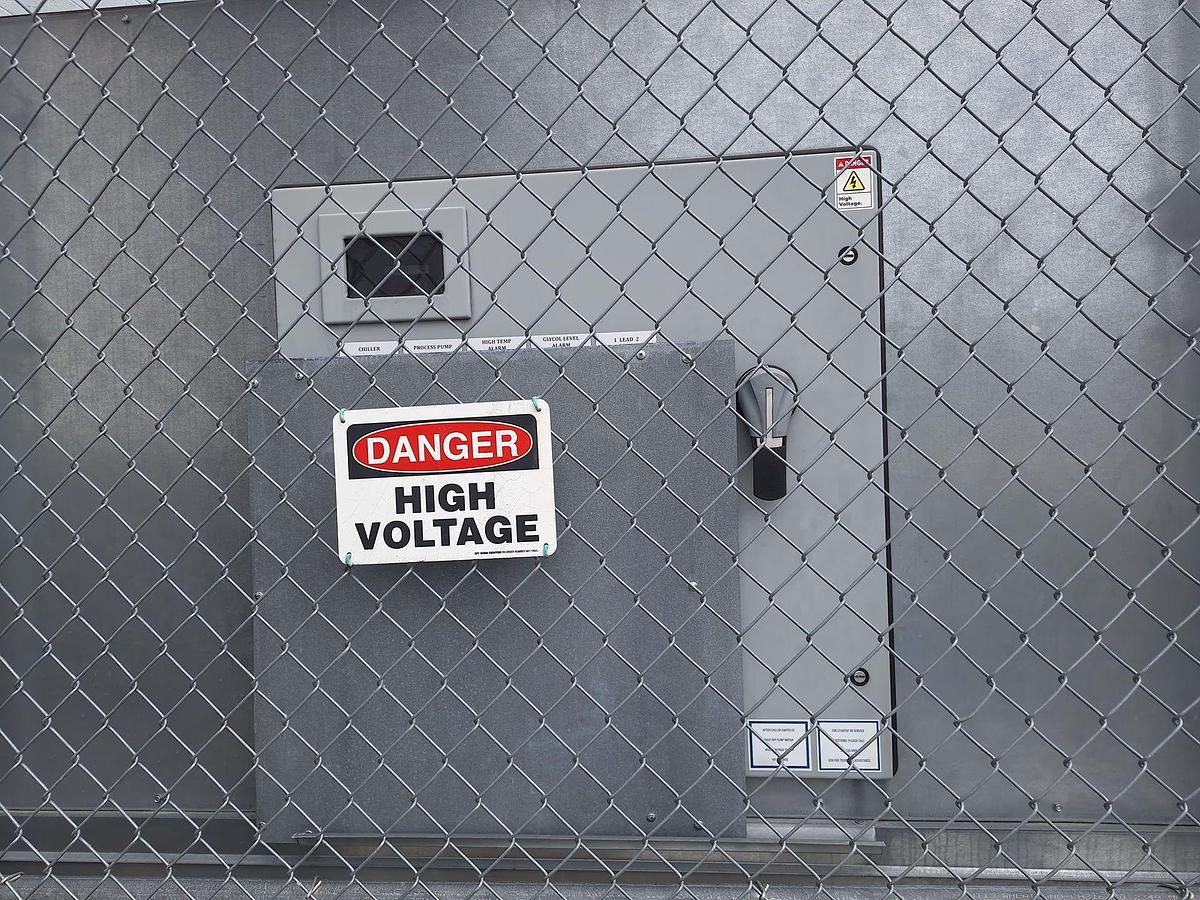 Used Used Pro Chiller 24 hp glycol chiller - PM212F6R4550-A-VC