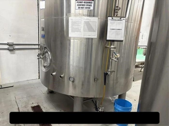 Used (1) Available - Used AAA Metalfab 60 bbl / 1860Gal jacketed brite tank